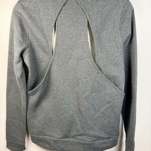 Lululemon athletica Gray Open-Back Sweater Endeavor 8 Cut Outs Vented